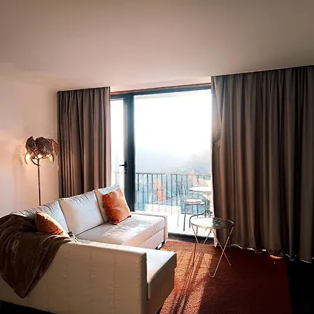 게스트하우스 Casa Do Romezal *