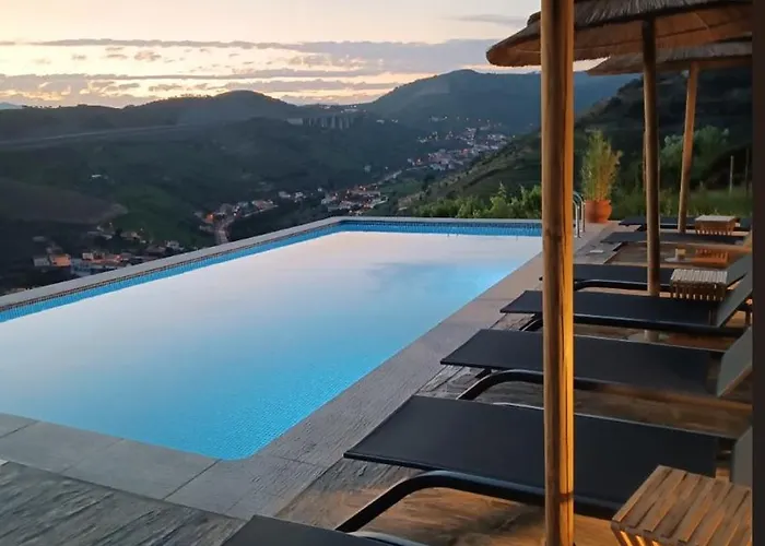 Casa Do Romezal بيت ضيافة *