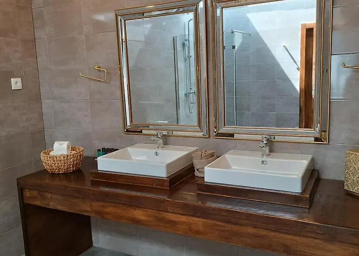 Casa Do Romezal 게스트하우스 *