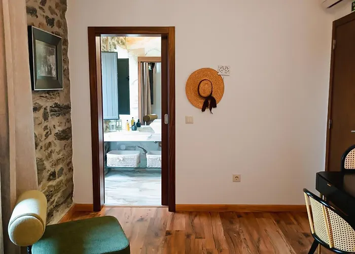 Konukevi Casa Do Romezal *