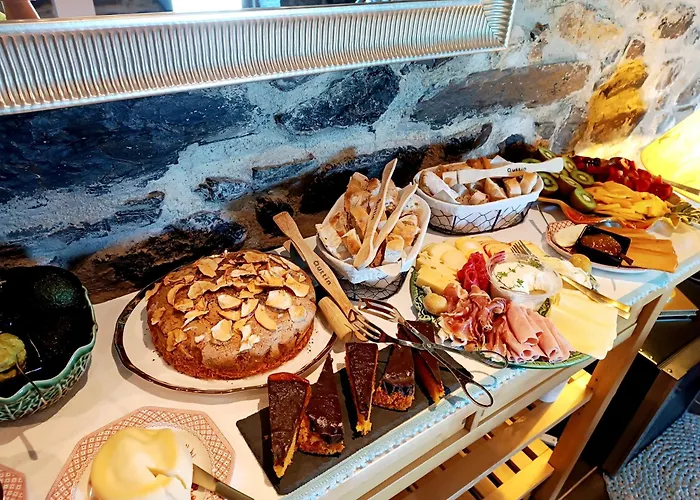 Casa Do Romezal 게스트하우스 *